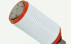 1445973464443335.jpg 在山頂使用真空滅弧室