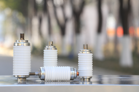 真空開關(guān)管接觸點(diǎn)選什么材質(zhì)好？一般為銅合金！