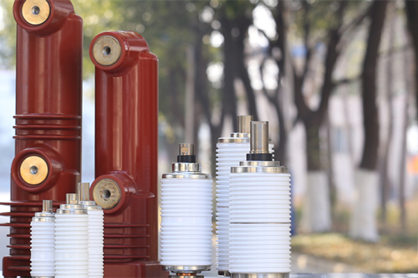 真空開(kāi)關(guān)管廠(chǎng)家難找嗎？建議這樣選廠(chǎng)家！